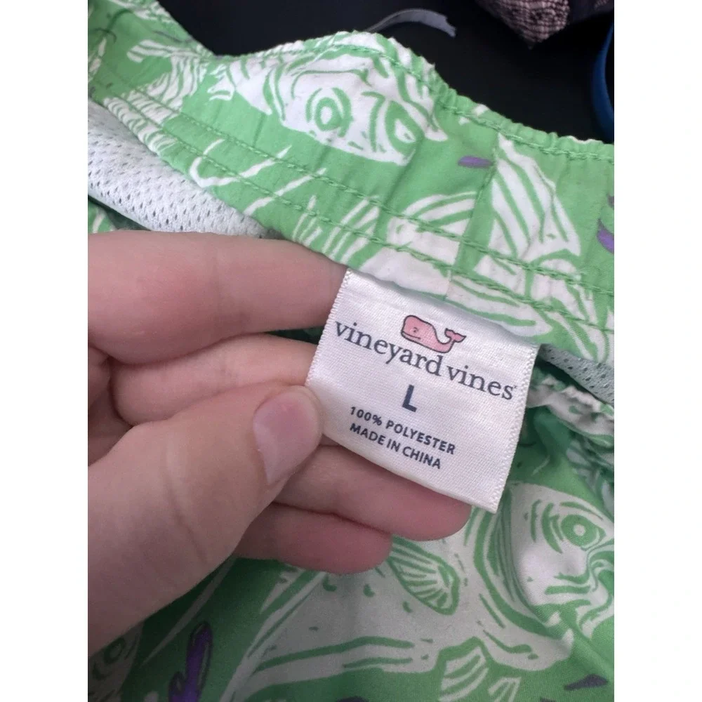 Vineyard Vines Swimming Trunks Mens L Green Pattern Fish Shorts preppy